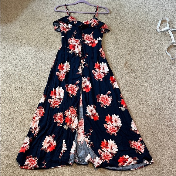 Floral Maxi Dress with Slit - Picture 3 of 11